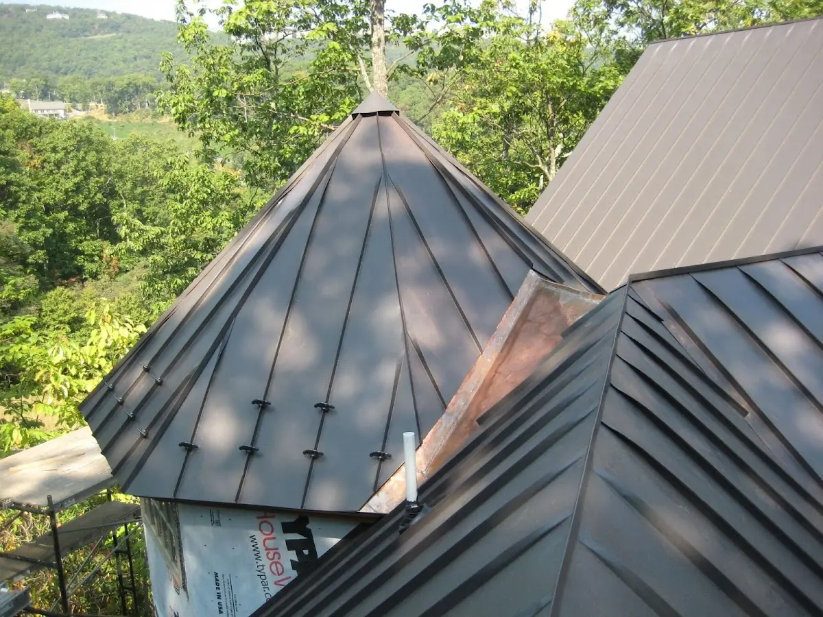 Professional Roof Tarp Installation by Craftsman Roofing in Blansingburg